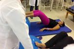 Alunos do curso de Fisioterapia realizam atividades de ginástica laboral